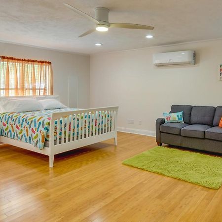 Gulf Breeze Vacation Rental For 2 With Pool Access! Экстерьер фото