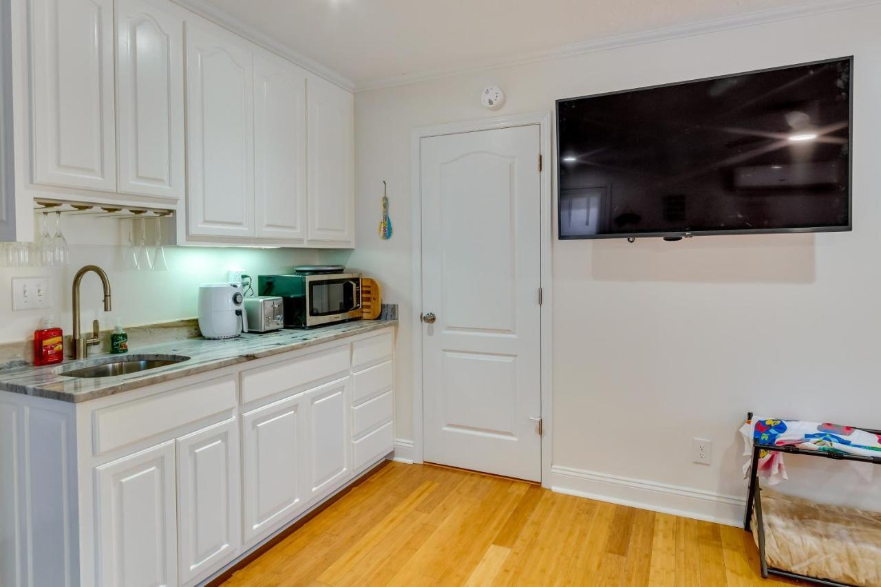 Gulf Breeze Vacation Rental For 2 With Pool Access! Экстерьер фото