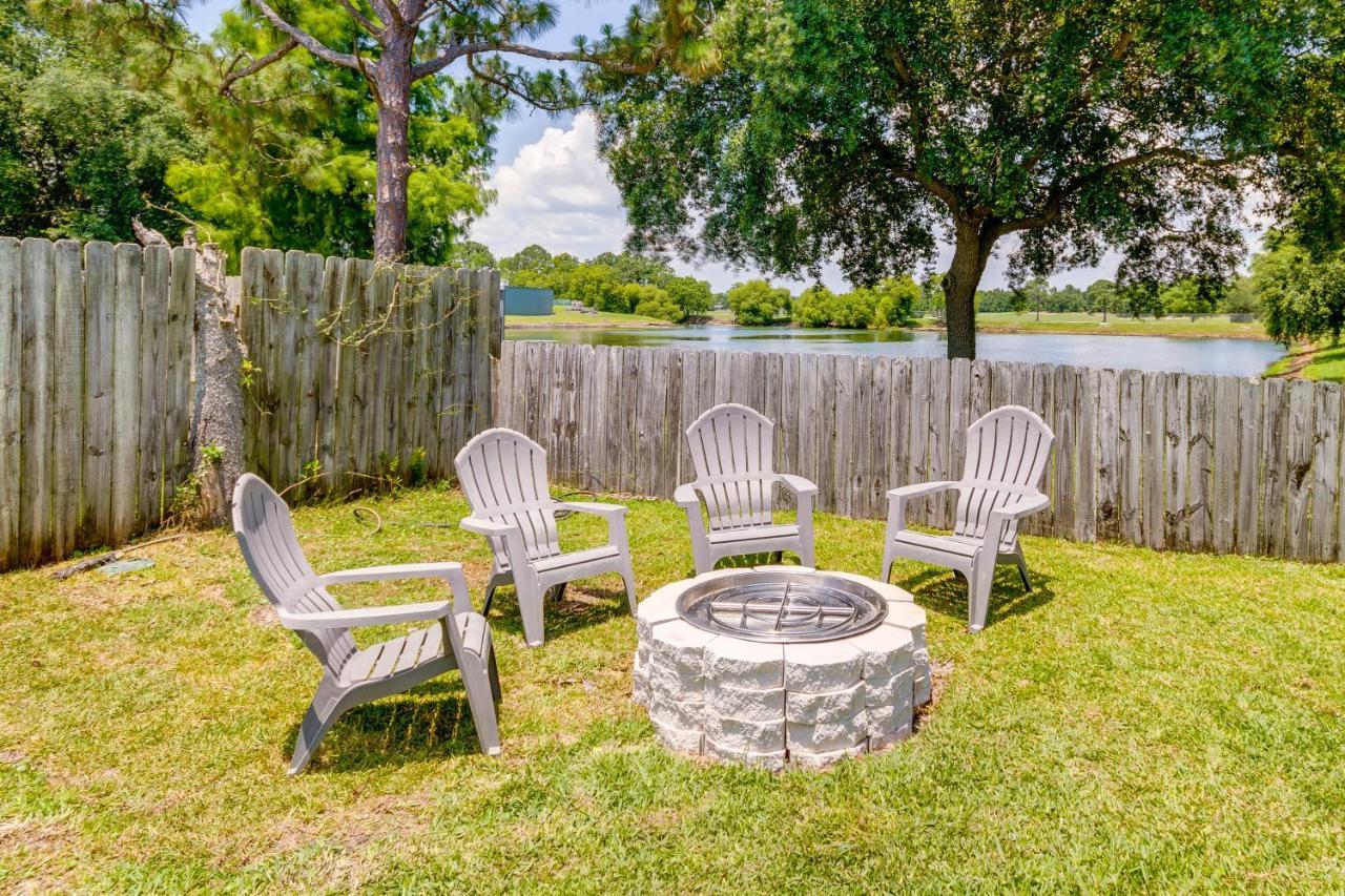 Gulf Breeze Vacation Rental For 2 With Pool Access! Экстерьер фото