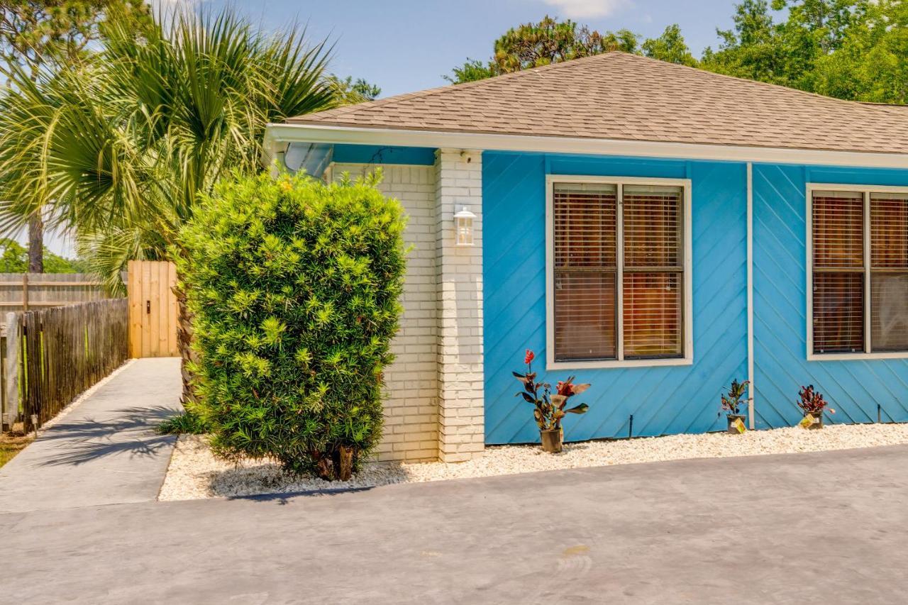 Gulf Breeze Vacation Rental For 2 With Pool Access! Экстерьер фото